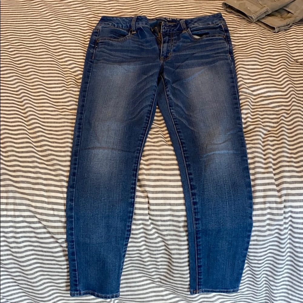 American Eagle medium wash denim